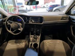 ڤۆڵکسواگن جێتا